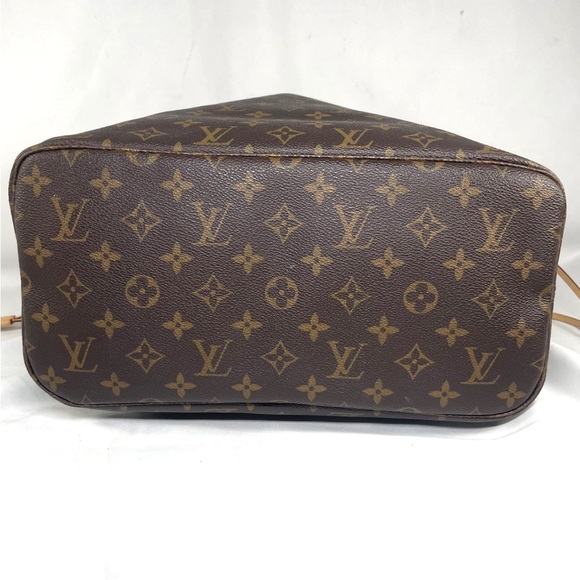 Louis Vuitton Brown Monogram Tote Bag - Picture 7 of 16